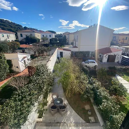 La Lanterna Sul Mare *